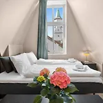 Bohemian - Self-service Hotel *